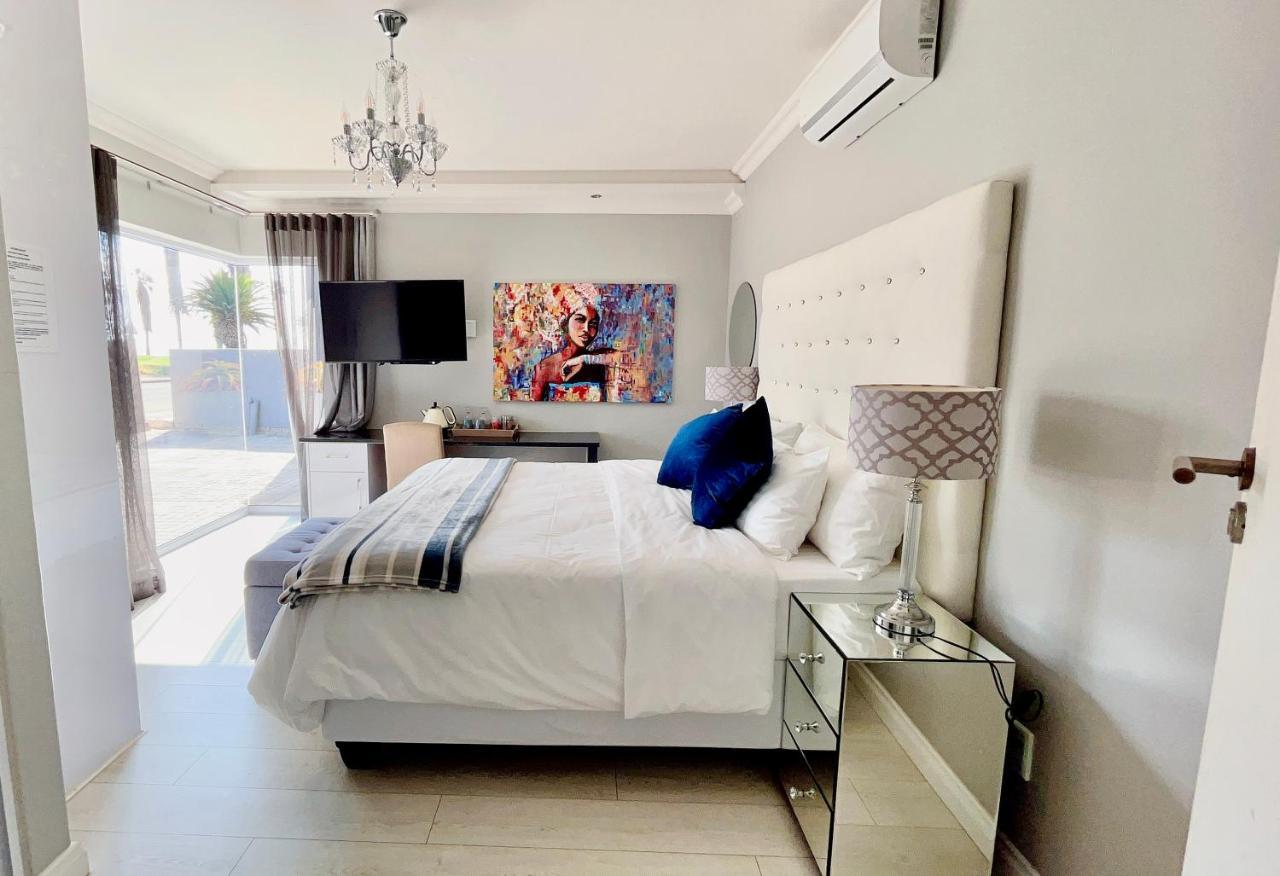 Aha! Cheers Guesthouse 拾间-海 Walvis Bay Exterior photo